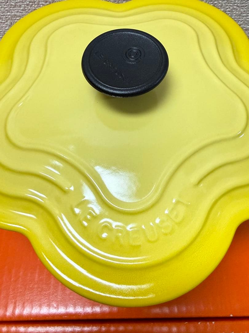 【未使用】新品　ル・クルーゼ　LE CREUSET　ココット　フルール　ソレイユ