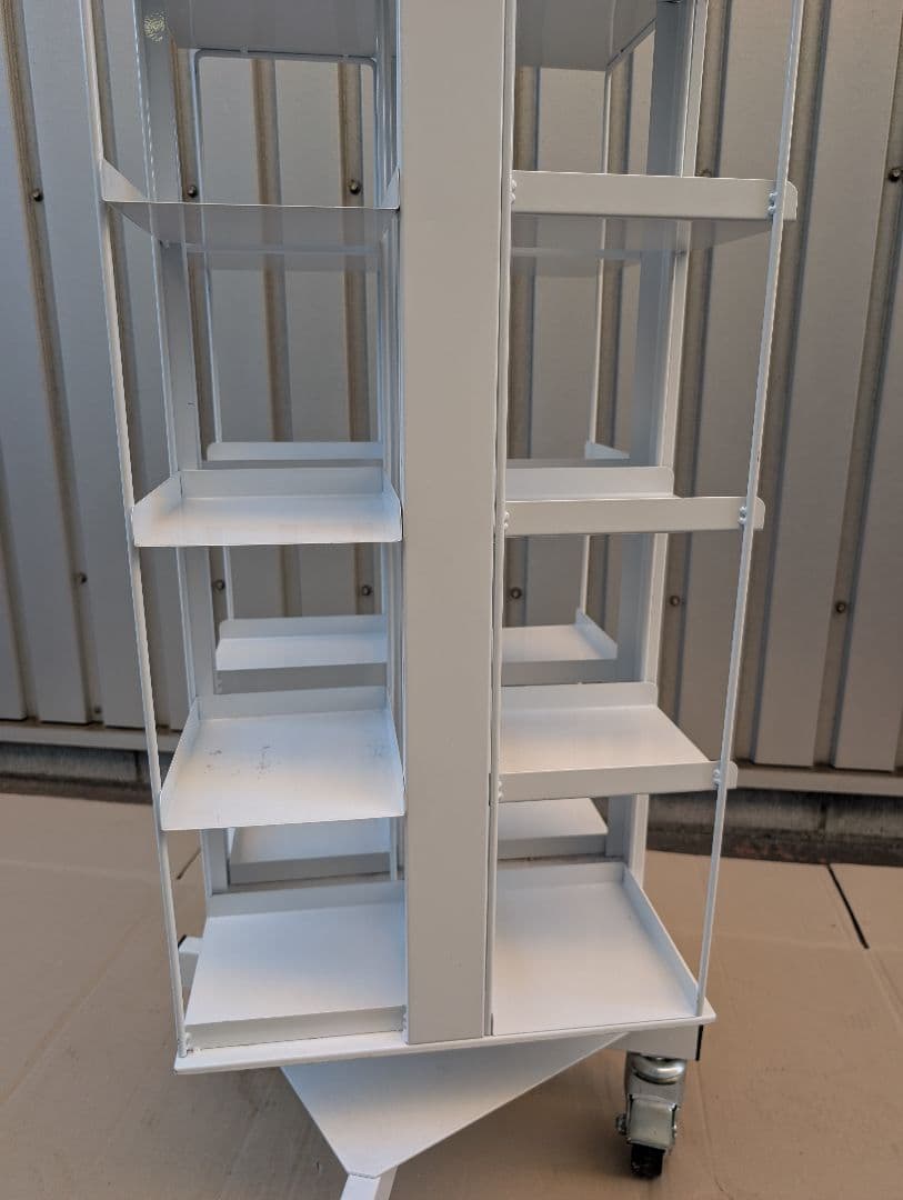 回転式スチール本棚　メタルラック　キャスター付き