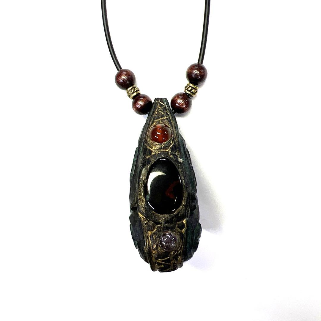 アイヌコタン　西田智三さん　天然石　魔除け　ドクロ　タイガーアイ　黒曜石　赤瑪瑙