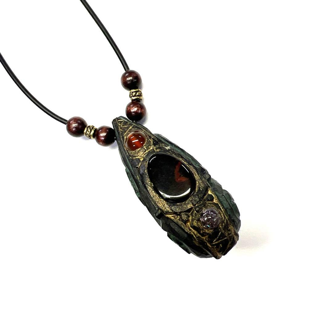 アイヌコタン　西田智三さん　天然石　魔除け　ドクロ　タイガーアイ　黒曜石　赤瑪瑙