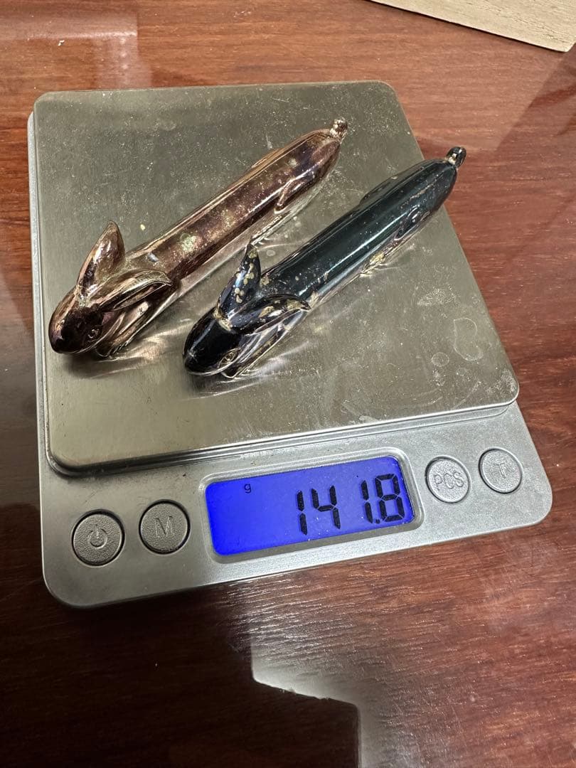 ウサギ型　金属製　箸置き　2客セット