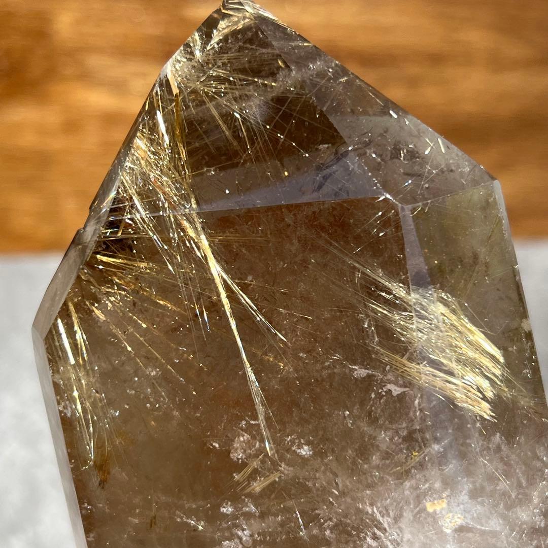☆輝宝☆激凄美宝‼️極上特級品☆虹入り 太陽放射 ゴールドタイチンルチル 六角柱