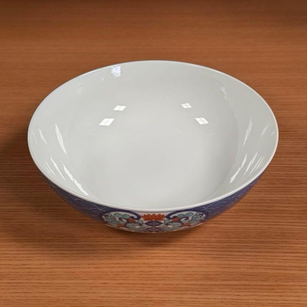 伊万里焼 畑萬陶苑：鍋島 色絵墨弾き青海波唐花紋 多用鉢（大）