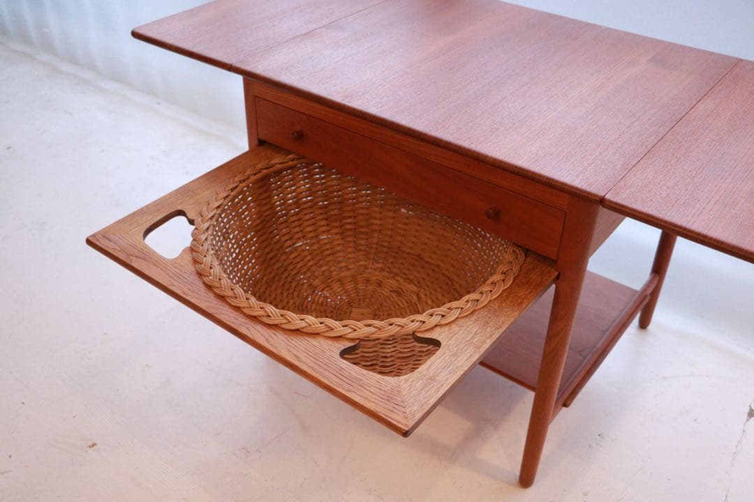 HANS J. WEGNER ソーイングテーブル　AT33 ハンスウェグナー