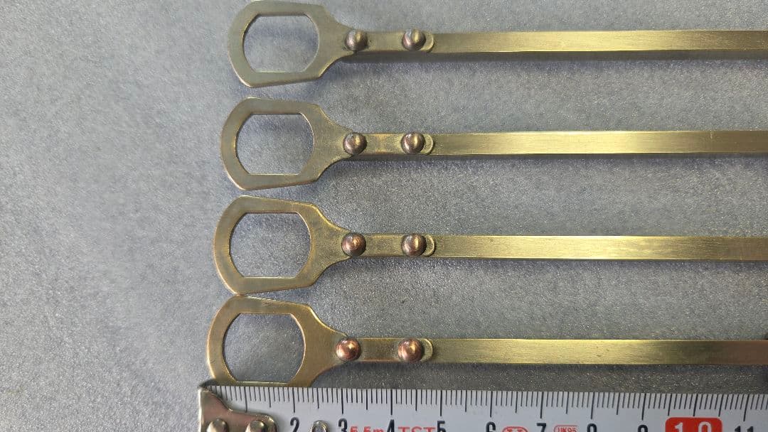 福井金属工芸　角線自在100cm　額縁・掛軸・パズル等の飾り用　ピクチャーレール