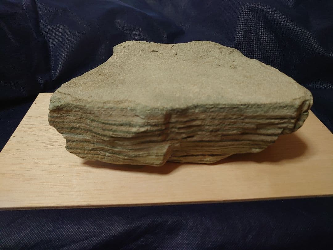 緑積層石 緑積層岩