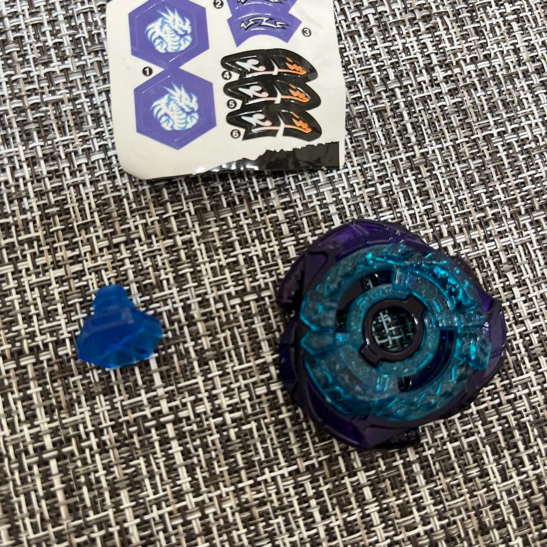 メタルファイトベイブレード オメガドラゴニス 海外製 - メルカリ