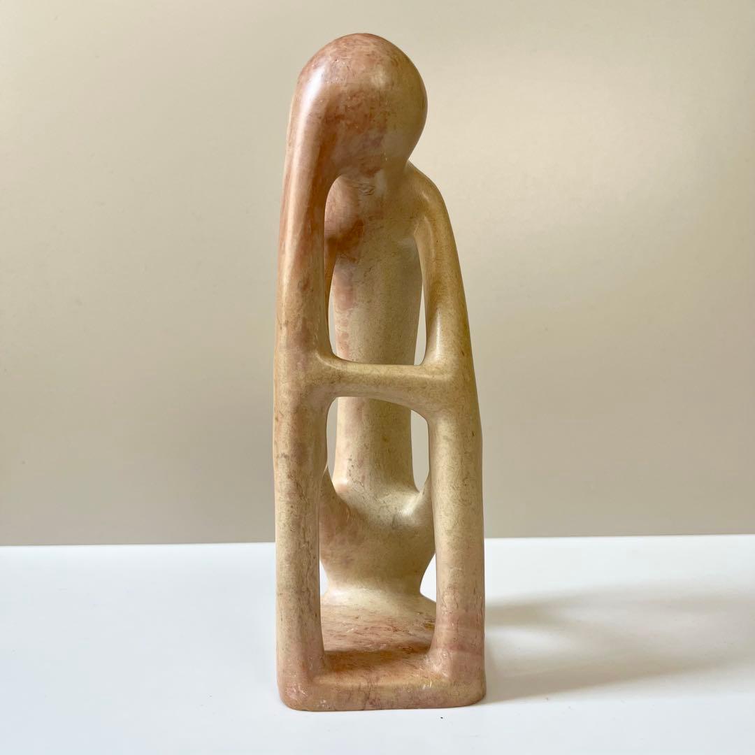 ソープストーン　考える人　石　石製　石彫　石彫り　置物