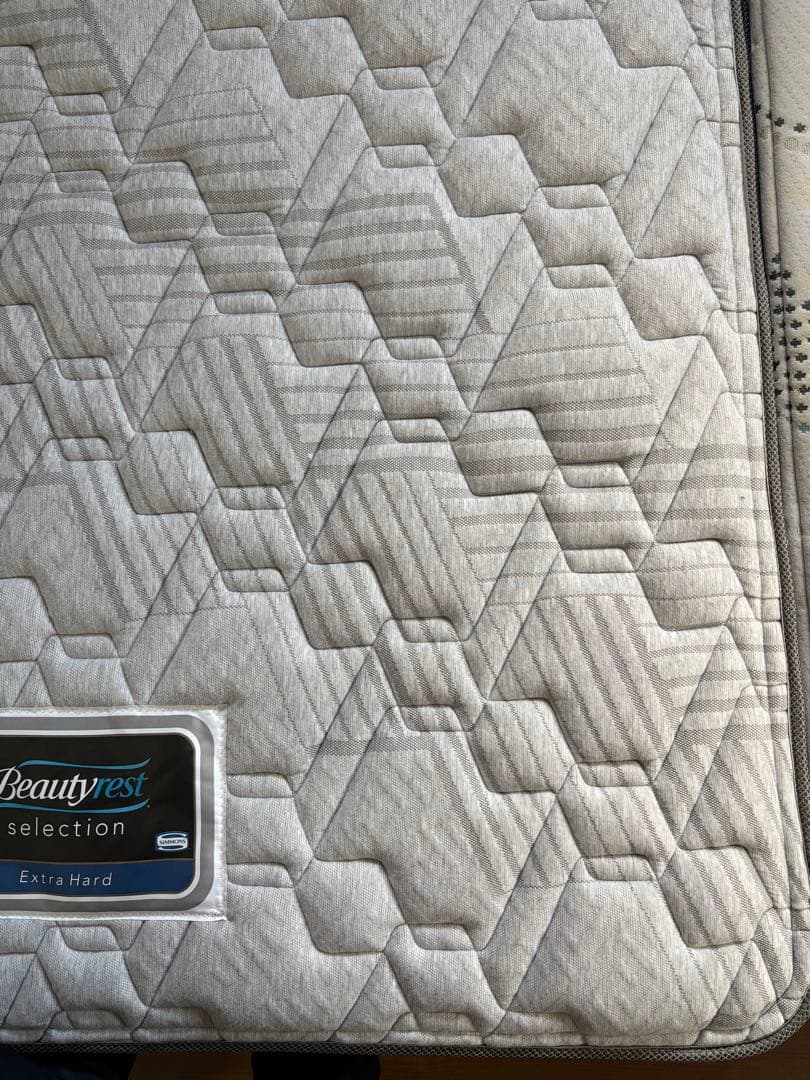 【直引渡し可】シモンズ　セミダブルマットレス