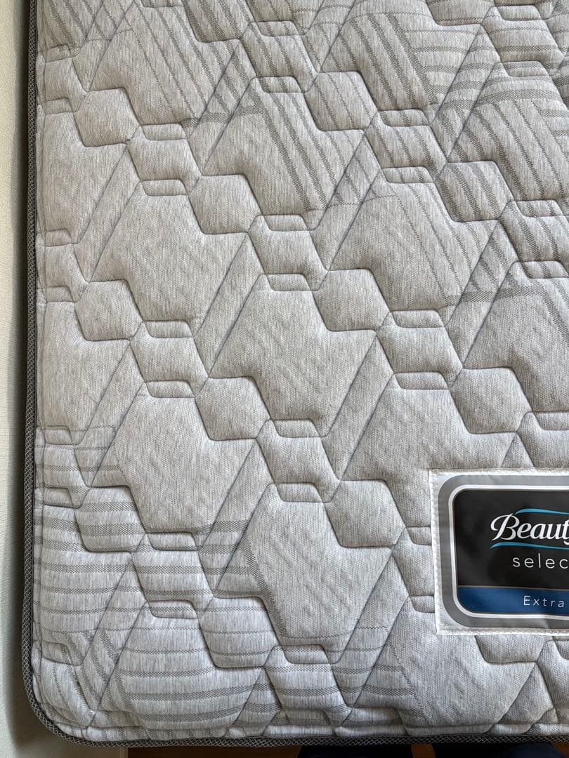 【直引渡し可】シモンズ　セミダブルマットレス