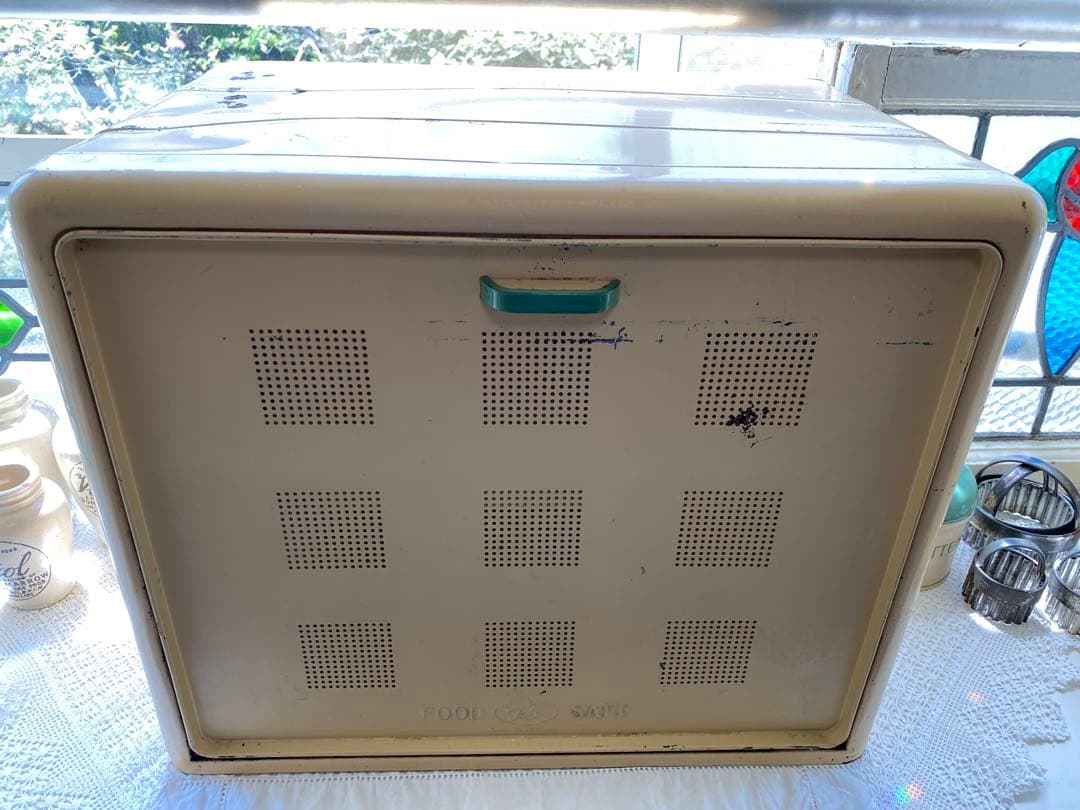 Tala社アンティーク FOOD SAFE(食品保存庫）