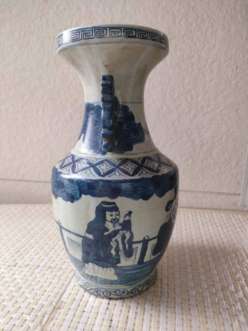 ●染付青花 壺（獅子耳付き）高さ約33cm／中国古陶磁／花瓶／アンティーク