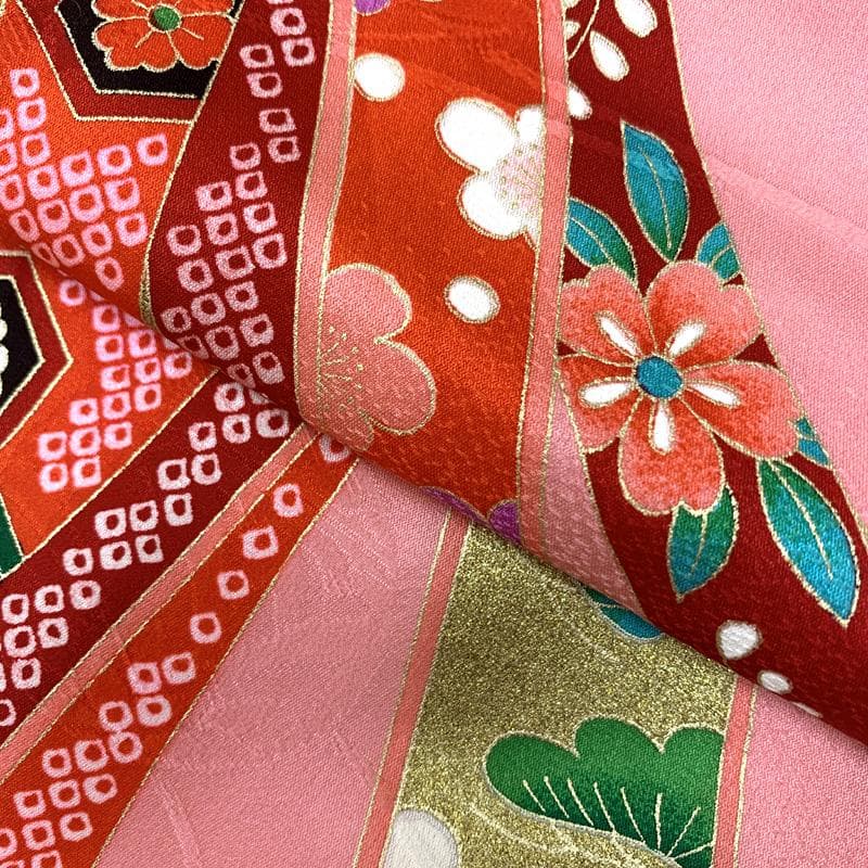 506ag38□七五三 七歳 女児 着物&袋帯 金彩 束ね熨斗 毬□美品