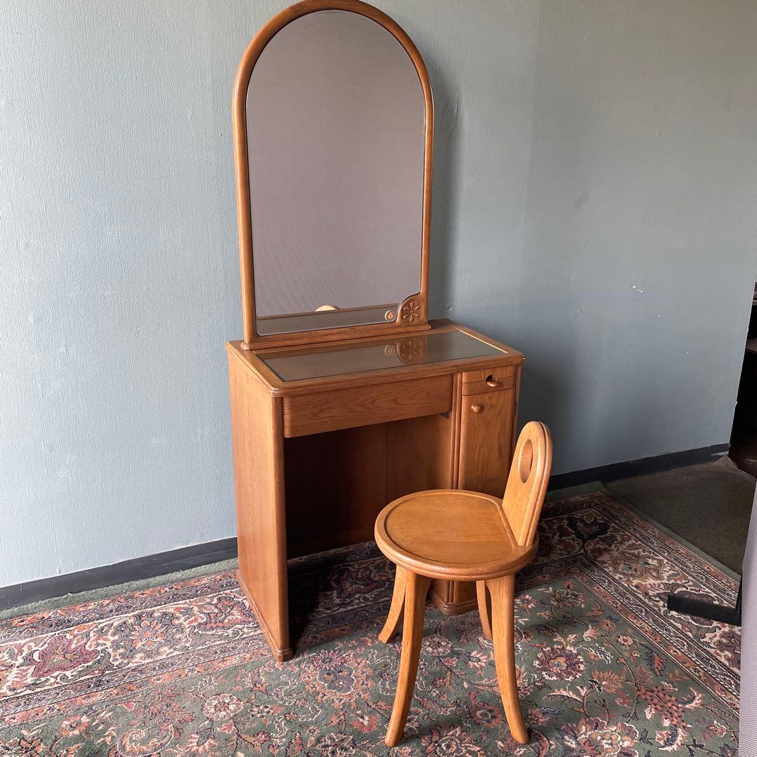【美品】ドレッサー　鏡台　椅子付き(別売) コンセント付き