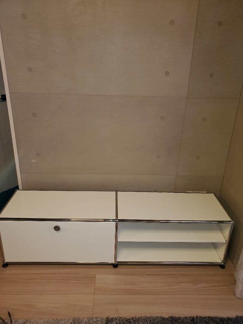 送料込！値引き！USMハラー　TVボード　ピュアホワイト