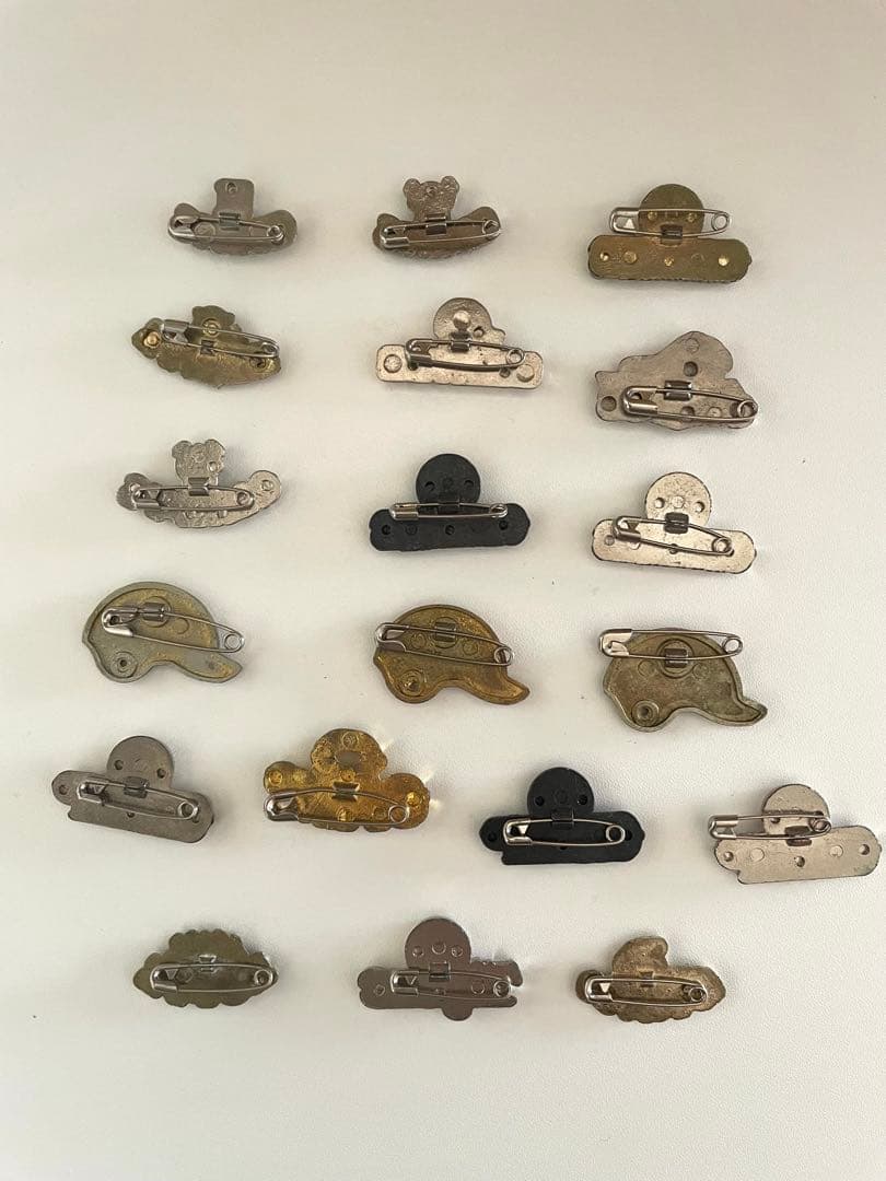 昭和50年(1975年)頃の金属製プロ野球ピンバッジ19コセット - メルカリ