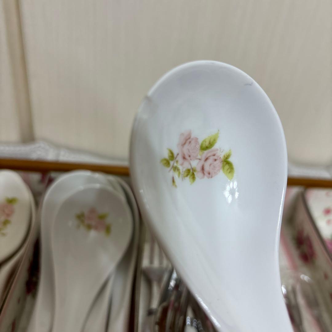 イマン　ダイアナローズ　カトラリーセット