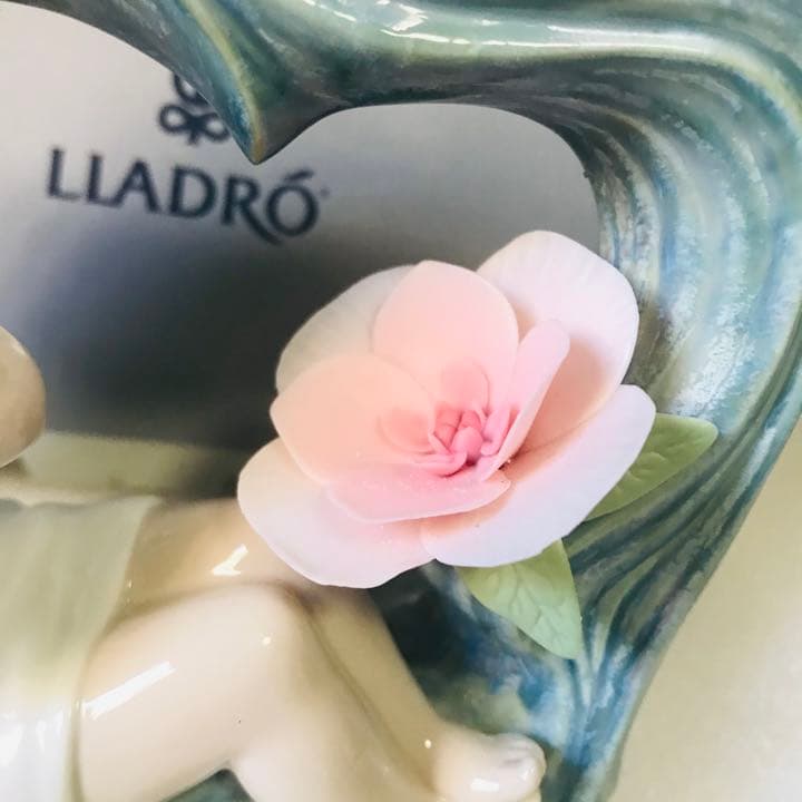 リヤドロ  幸福な夢　新品未使用