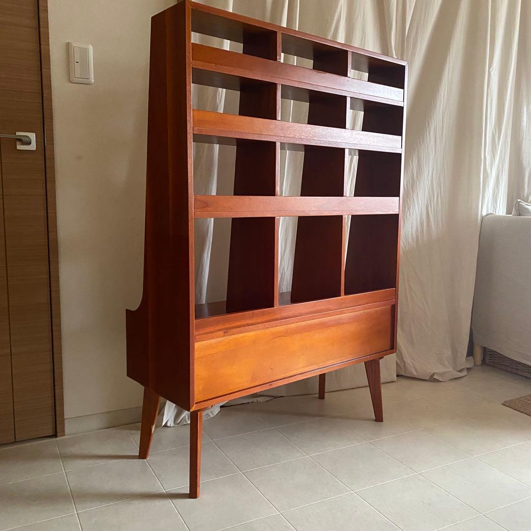 北欧　アンティーク　シェルフ　棚　脚付き　飾り棚　チェスト　マホガニー