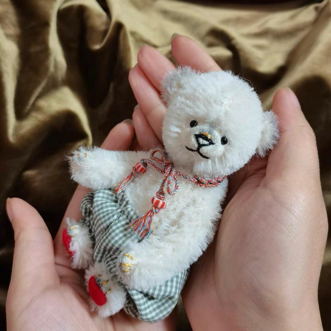 愛とハートと仔熊 テディベア アーティストベア 海外作家様 ハンドメイド 置物
