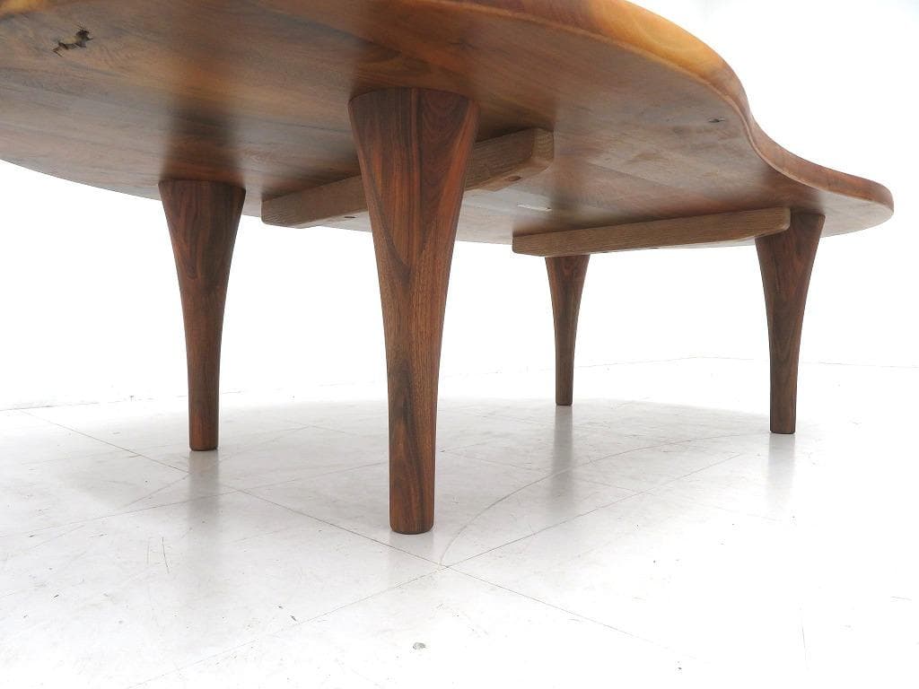 展示品　飛騨産業　キツツキ　ウォールナット　無垢材　コーヒーテーブル