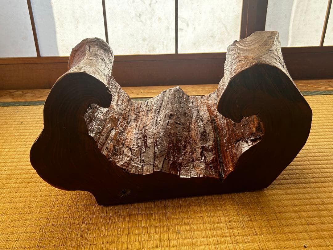 天然木製板座　高30cm x 幅43.5cm
