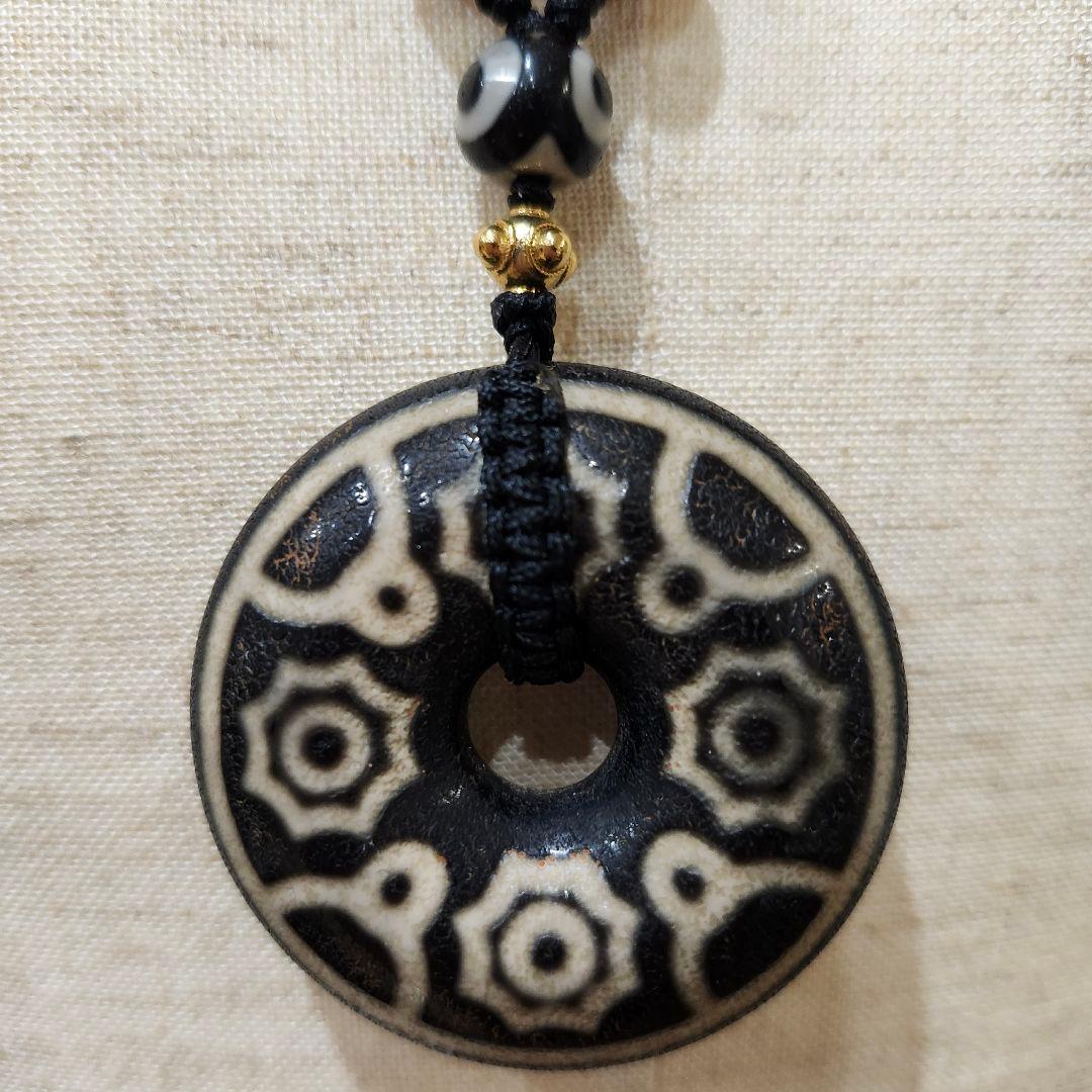 チベット天珠 九宮八卦 三眼7珠 紅玉髄瑪瑙 32玉 チベット直送