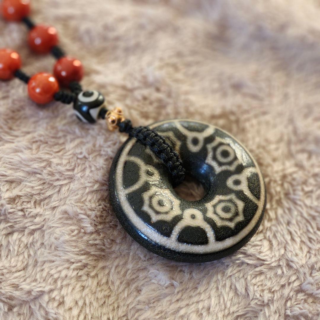 チベット天珠 九宮八卦 三眼7珠 紅玉髄瑪瑙 32玉 チベット直送