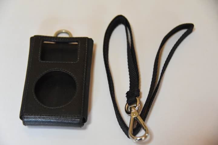 【送料無料】PRADAのiPod入れ