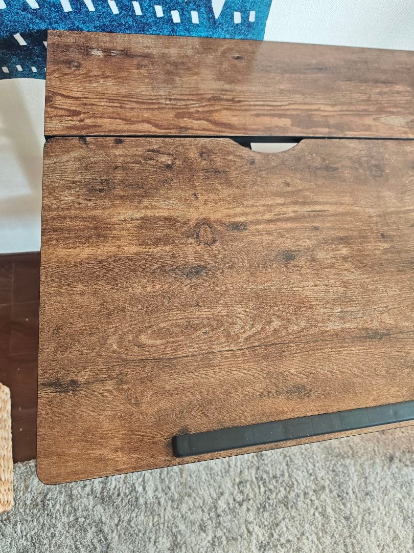 傾斜可能な木製パソコンデスク