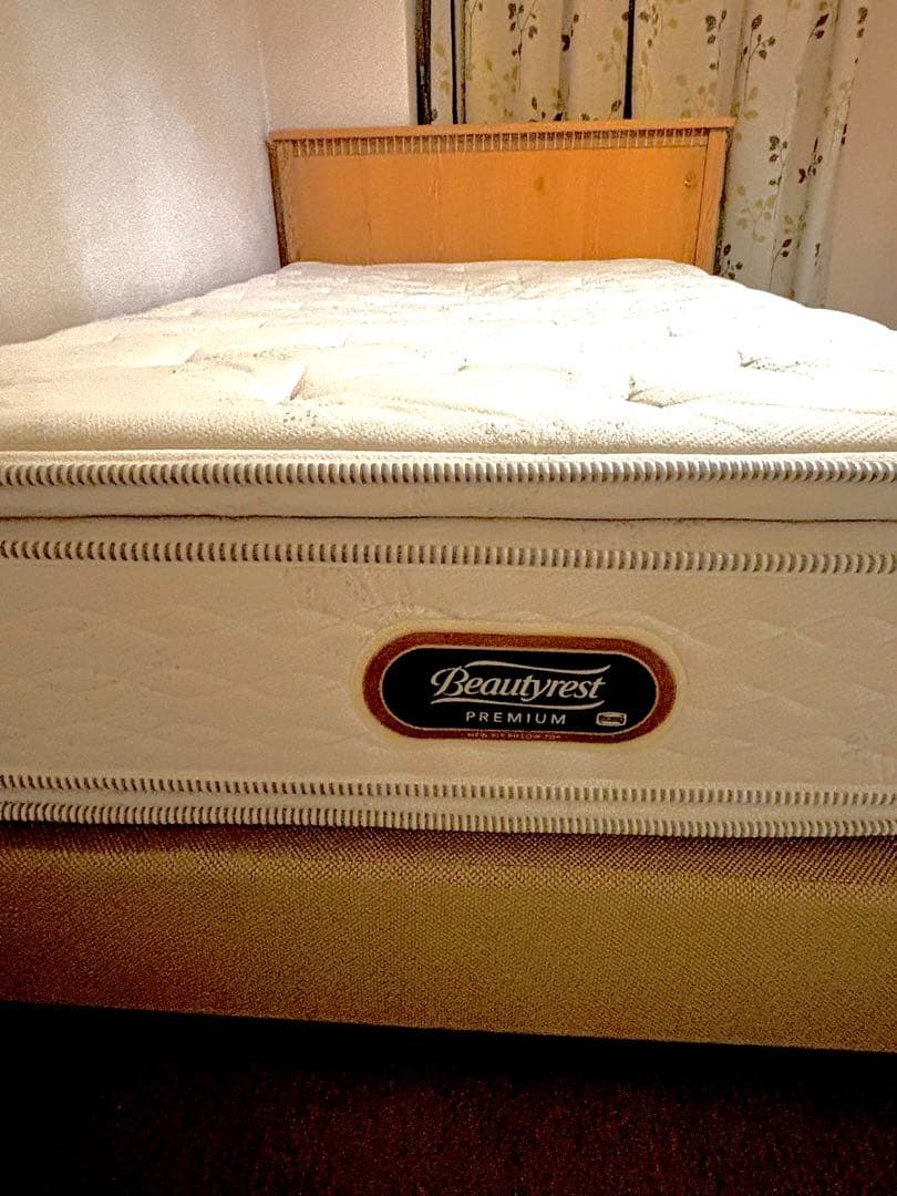 シモンズ　セミダブルマットレス(※フレームと同時購入で割引可)