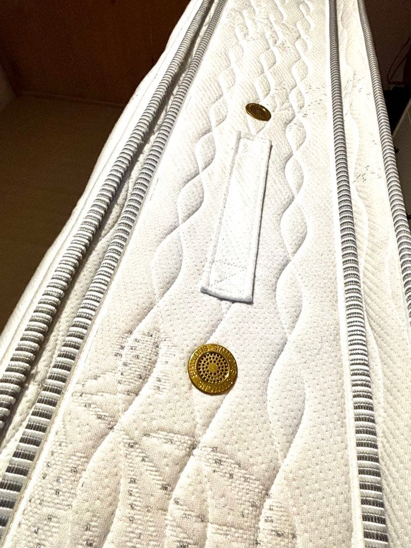 シモンズ　セミダブルマットレス(※フレームと同時購入で割引可)