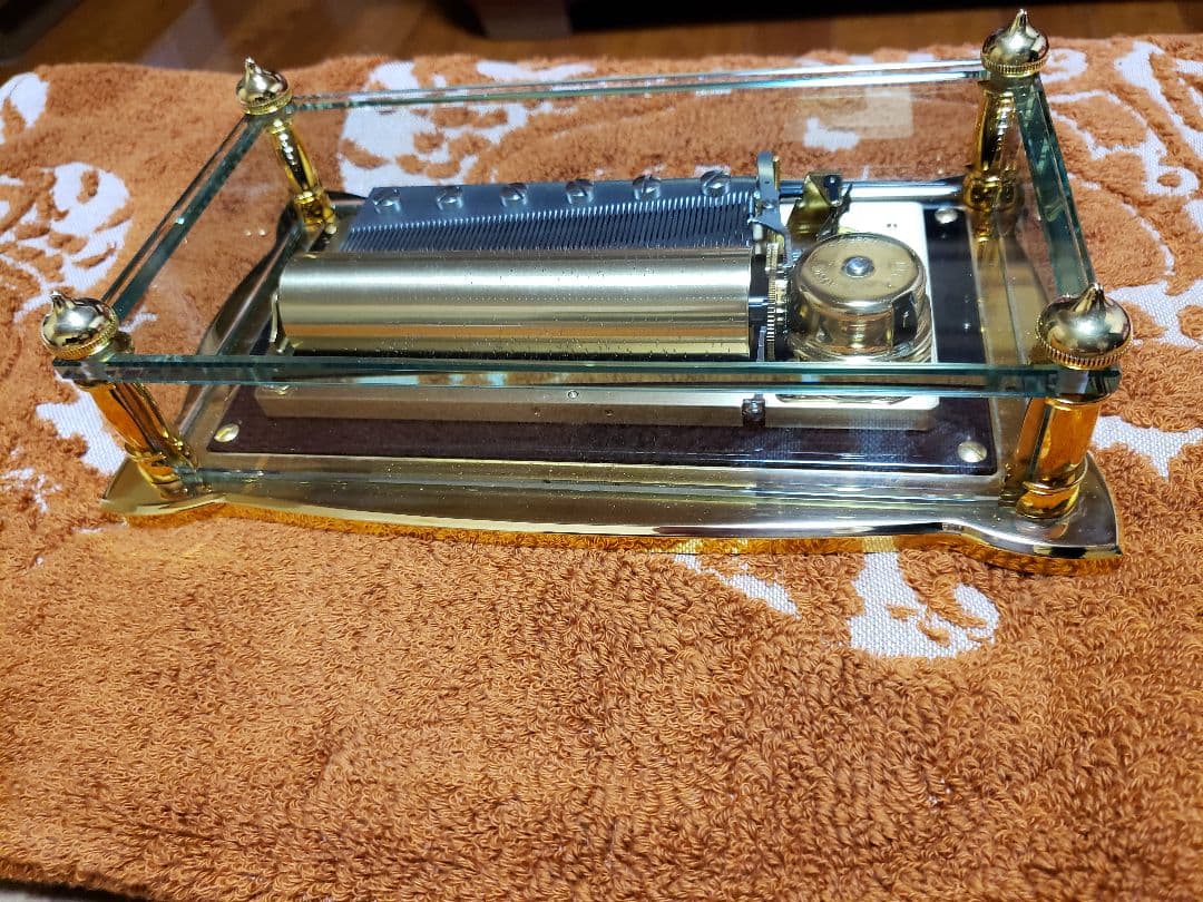 リュージュクリスタルオルゴール 手動巻き式