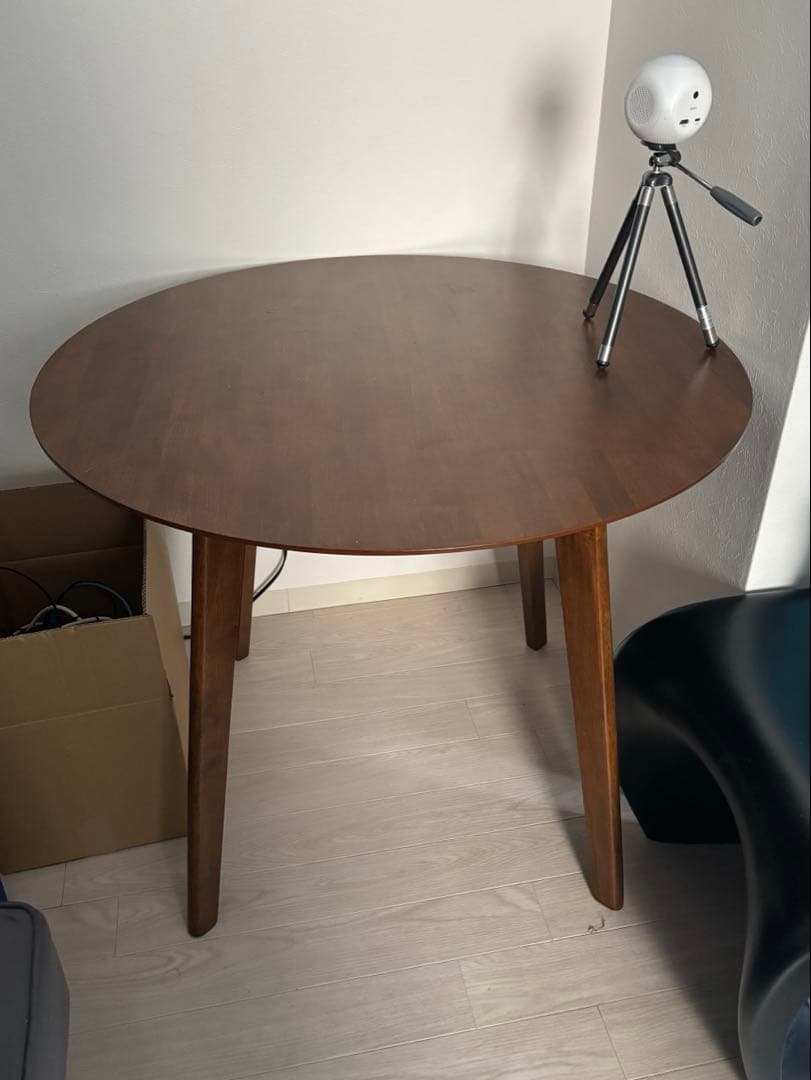 【渋谷区代々木 直接渡し可】丸テーブル　ミッドセンチュリー　ウォルナット