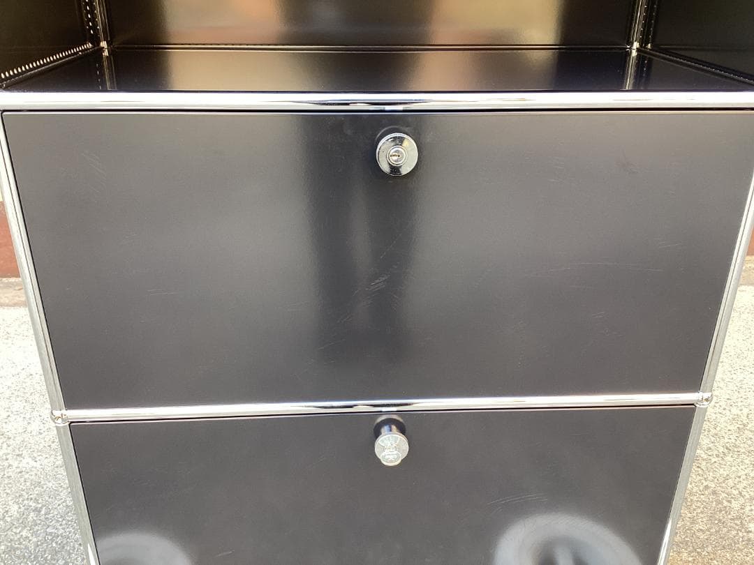 鍵付き　USMハラー キャビネット 1列5段　ブラック系　引き出し