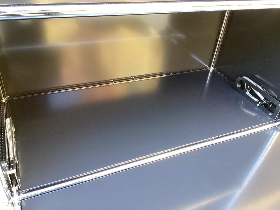 鍵付き　USMハラー キャビネット 1列5段　ブラック系　引き出し