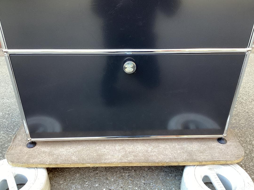 鍵付き　USMハラー キャビネット 1列5段　ブラック系　引き出し