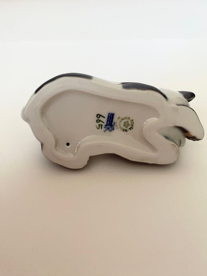 ロイヤルコペンハーゲン　陶器製パンダの置物