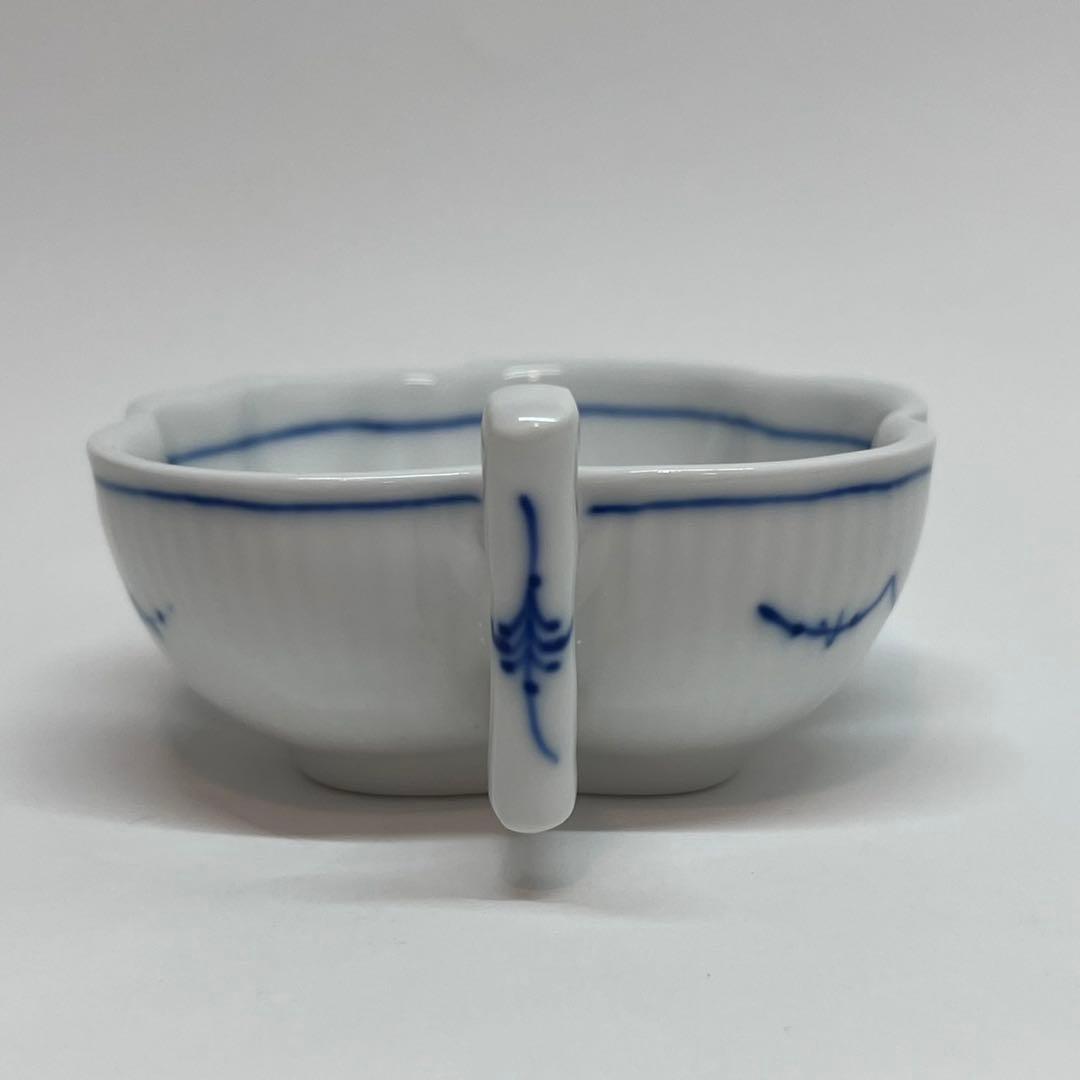 【美品】ブルーフルーテッド　プレイン　スモールリーフディッシュ　オープンシュガー