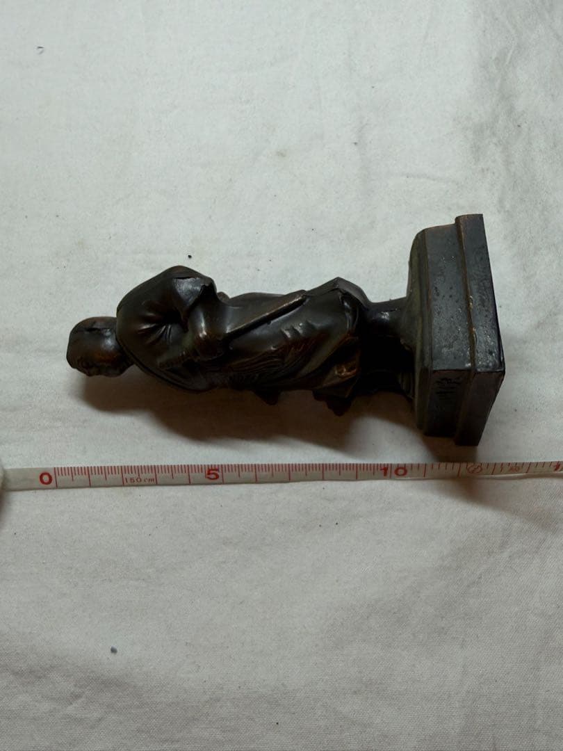 西郷隆盛像 置物 昭和レトロ 火縄銃 モデルガン 置物 - メルカリ