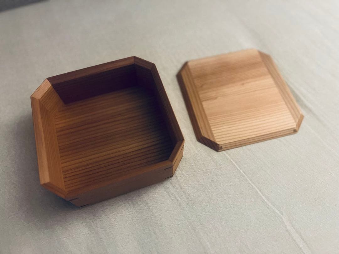 DOUBLE = DOUBLE FURNITURE 杉隅切弁当箱L 酒井航さん - メルカリ