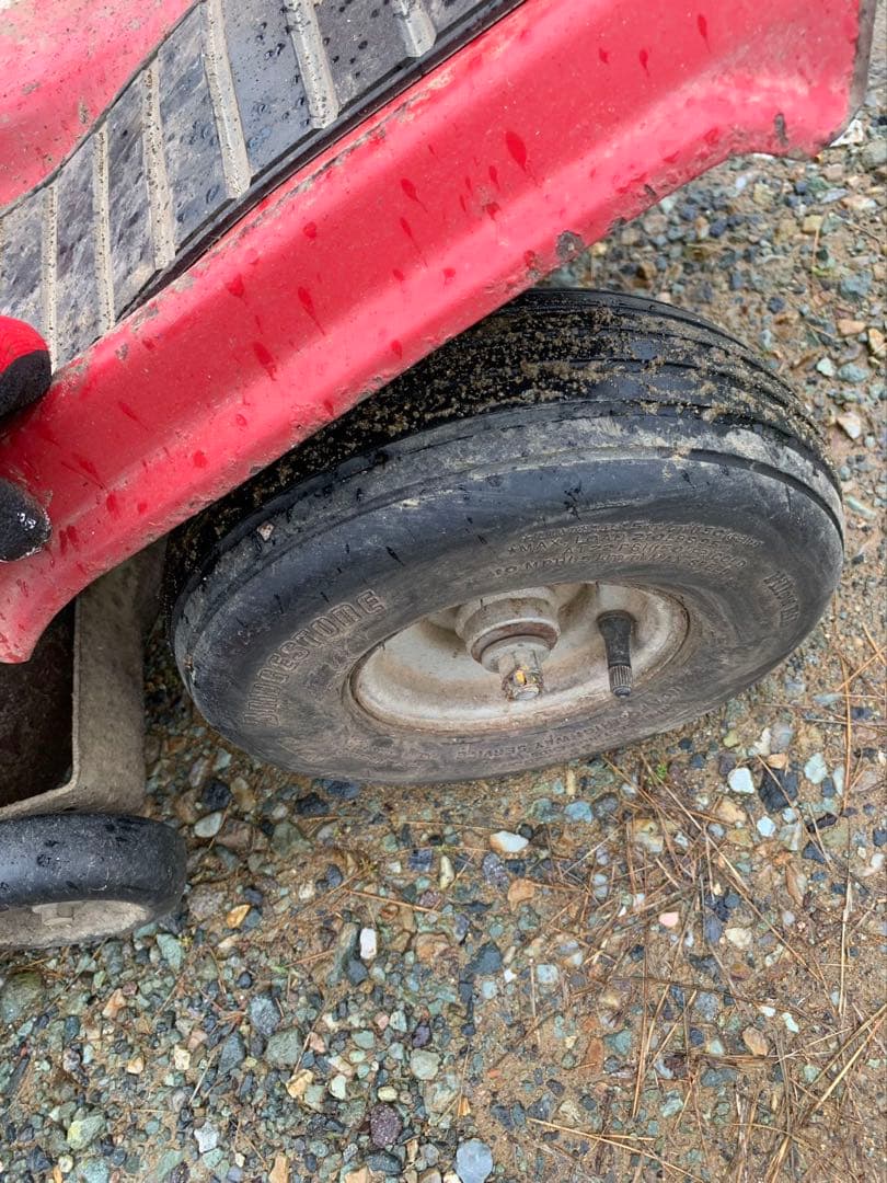 Honda 乗用式芝刈り機 赤　取引限定