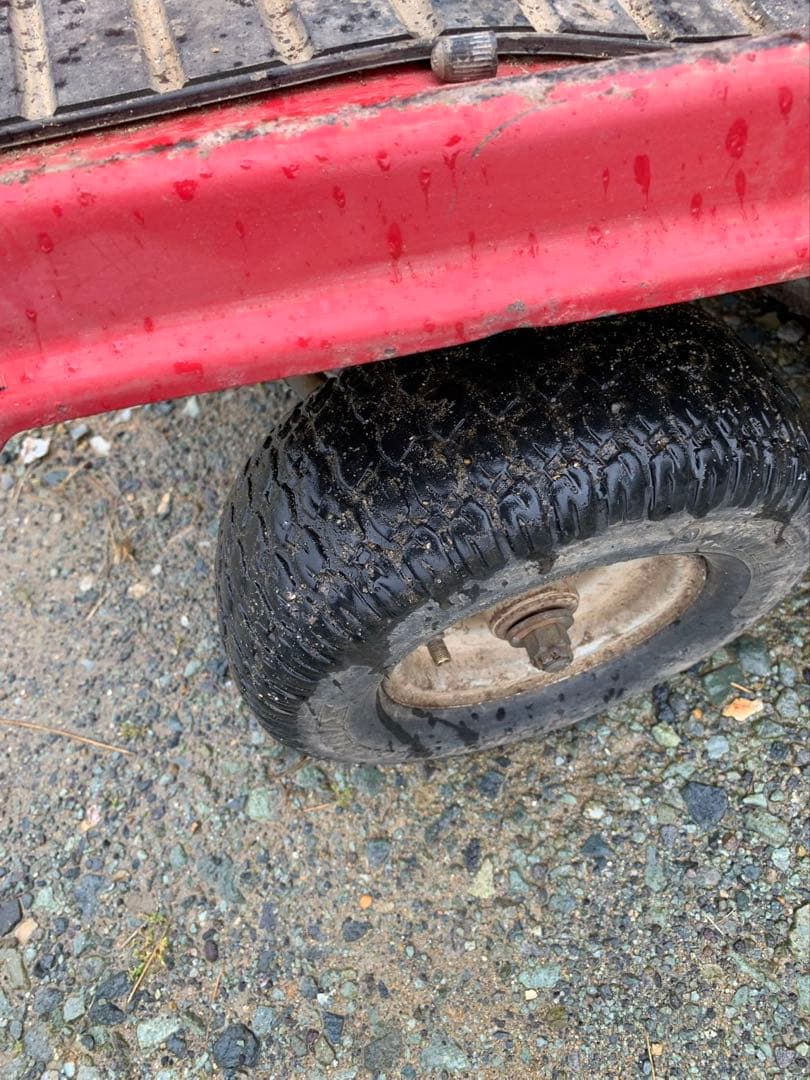 Honda 乗用式芝刈り機 赤　取引限定