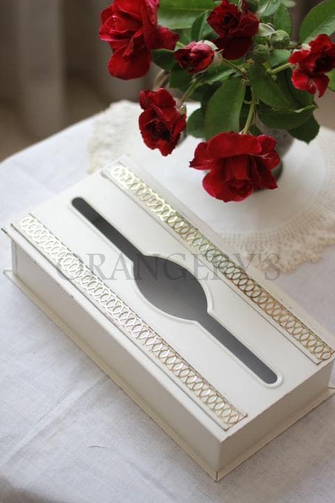 【セール中】1950－1960年ヴィンテージ白＆ゴールドのティッシュカバー