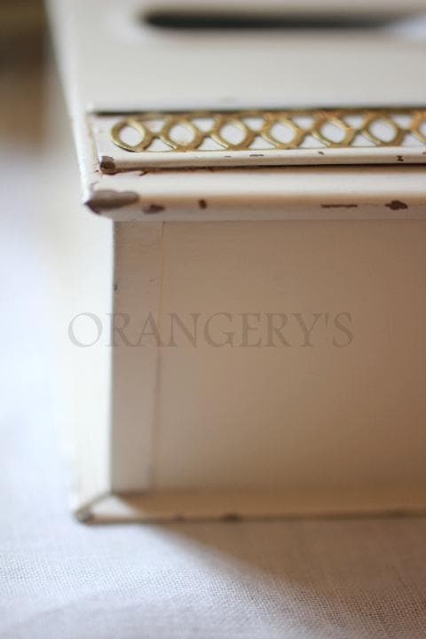 【セール中】1950－1960年ヴィンテージ白＆ゴールドのティッシュカバー