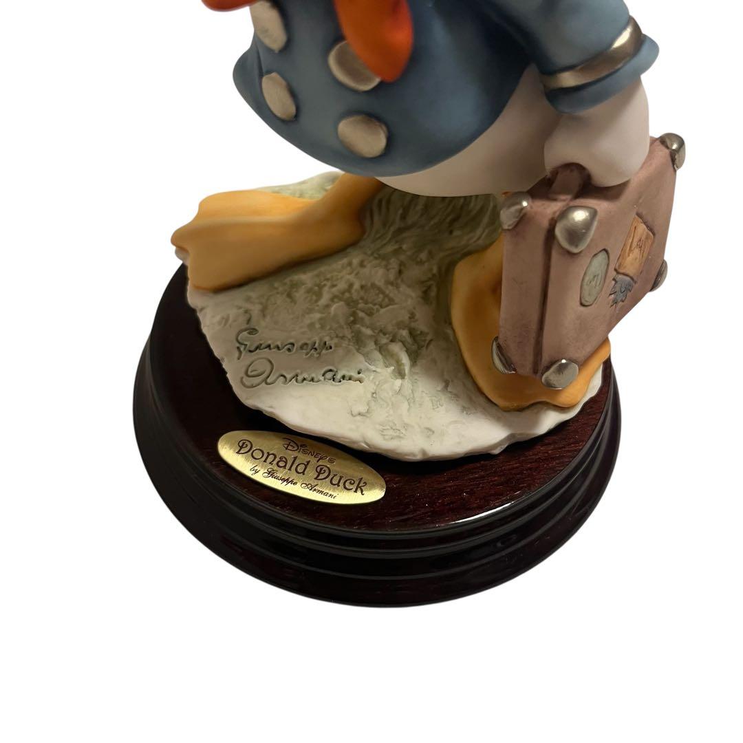 ジョゼッペアルマーニ ドナルドダック 限定フィギュア