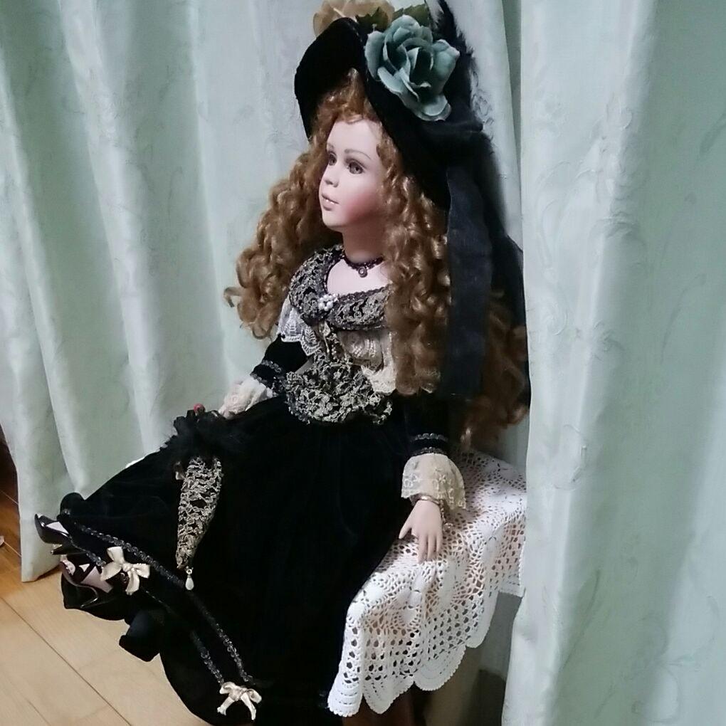 アンティーク調フランス人形