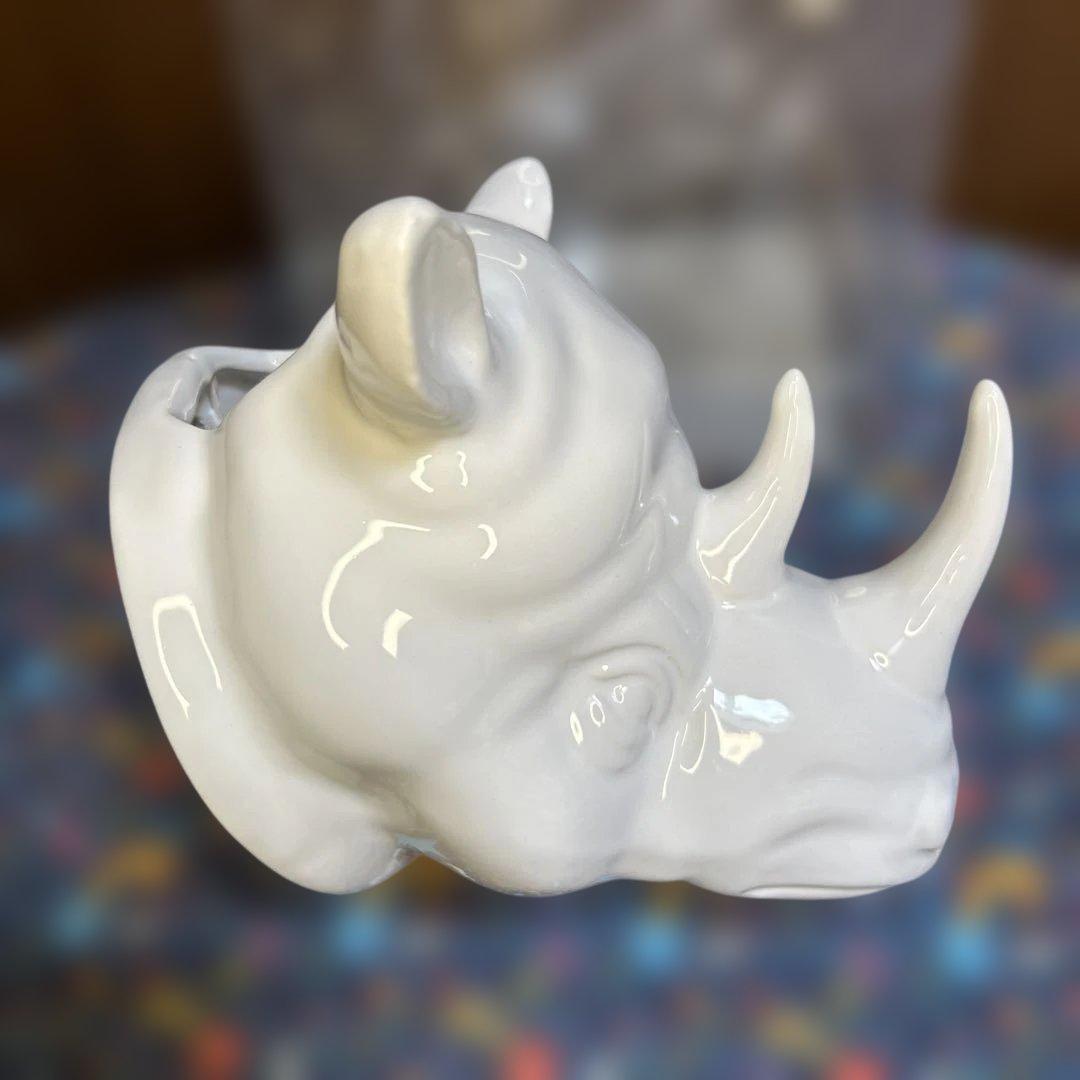 レアデンマークpotteskjulerアニマルヘッド サイの壁掛けポット白陶磁器