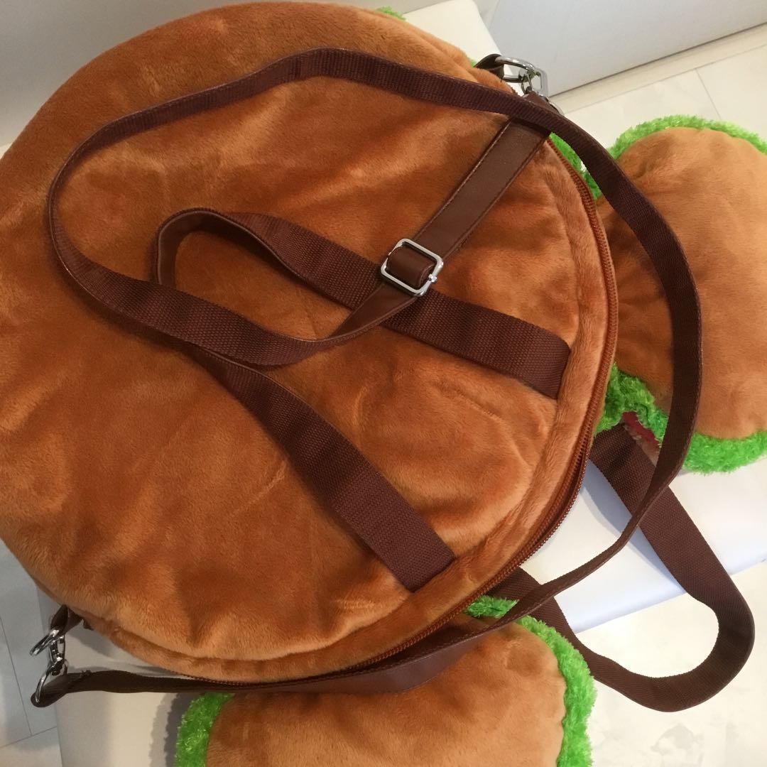 ハンバーガー型ナップザック ミッキー耳付き　ミッキーマウス￼ ディズニーランド￼