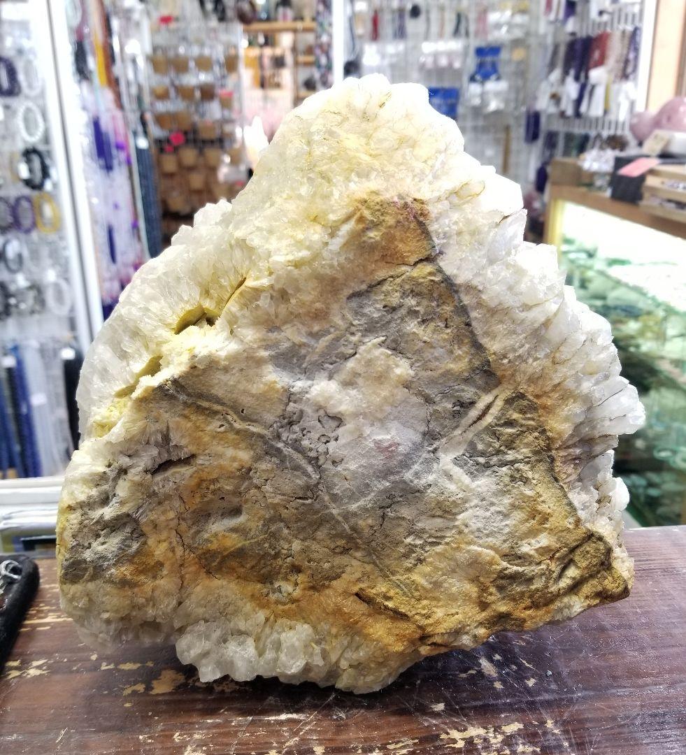 水晶　ドーム型結晶　9.3kg